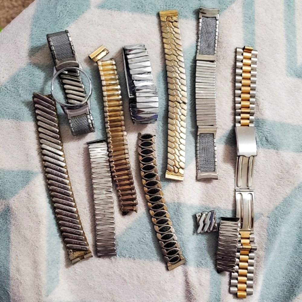 Broken Wrist Watch Band Lot Repair Pieces